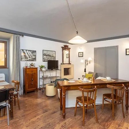 Pantheon By In Apartment *