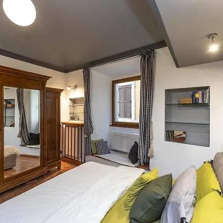 Pantheon By In Apartment